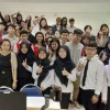 Dede Sri Rahayu (paling kanan depan berjilbab putih) berfose bersama mahasiswa dan dosen PSU, Assistant Professor Dr. Siriluk Bangchokdi di kelas Taxation dalam rangkaian “Sit in Programme” di Prince of Songkhla University (PSU) Thailand